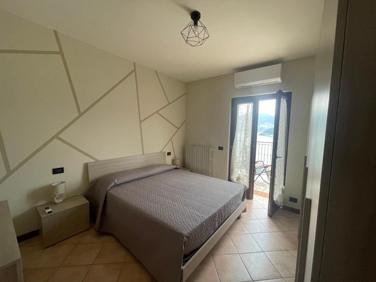 Appartamento Vista Lago D'Iseo スルツァーノ エクステリア 写真